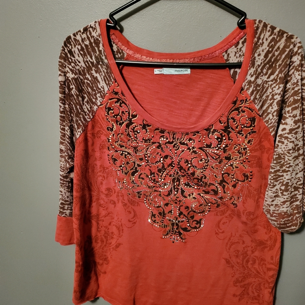 Maurices shirt